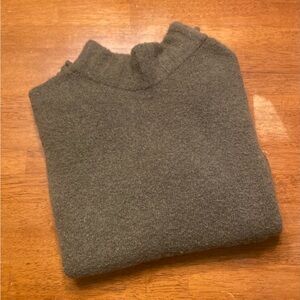 J. Crew Women’s Merino Wool/Alpaca Turtleneck Sweater in Green M